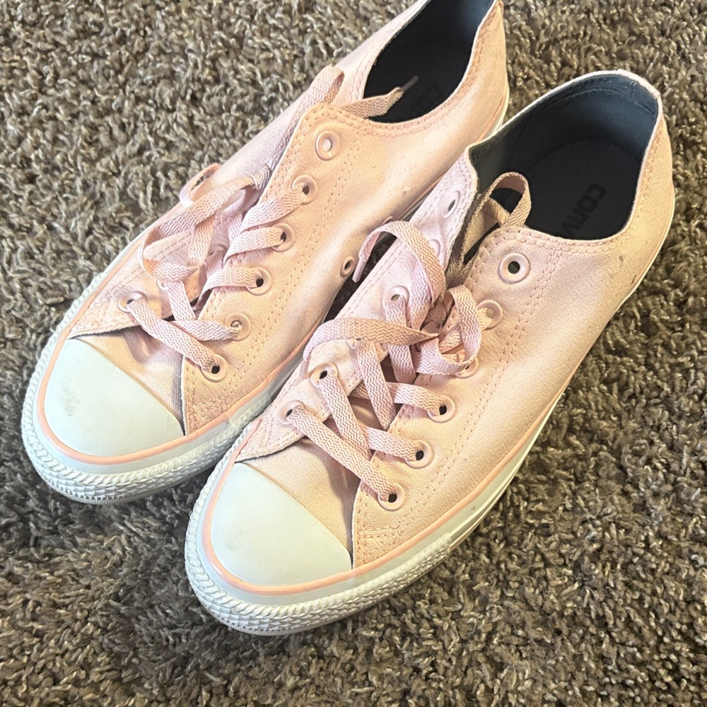 Converse Women's Light Pink Canvas Sneakers